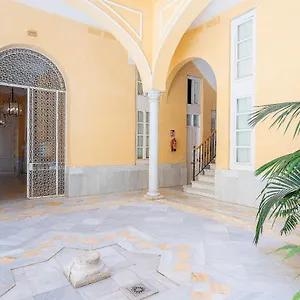 Genteel Plaza Nueva Seville