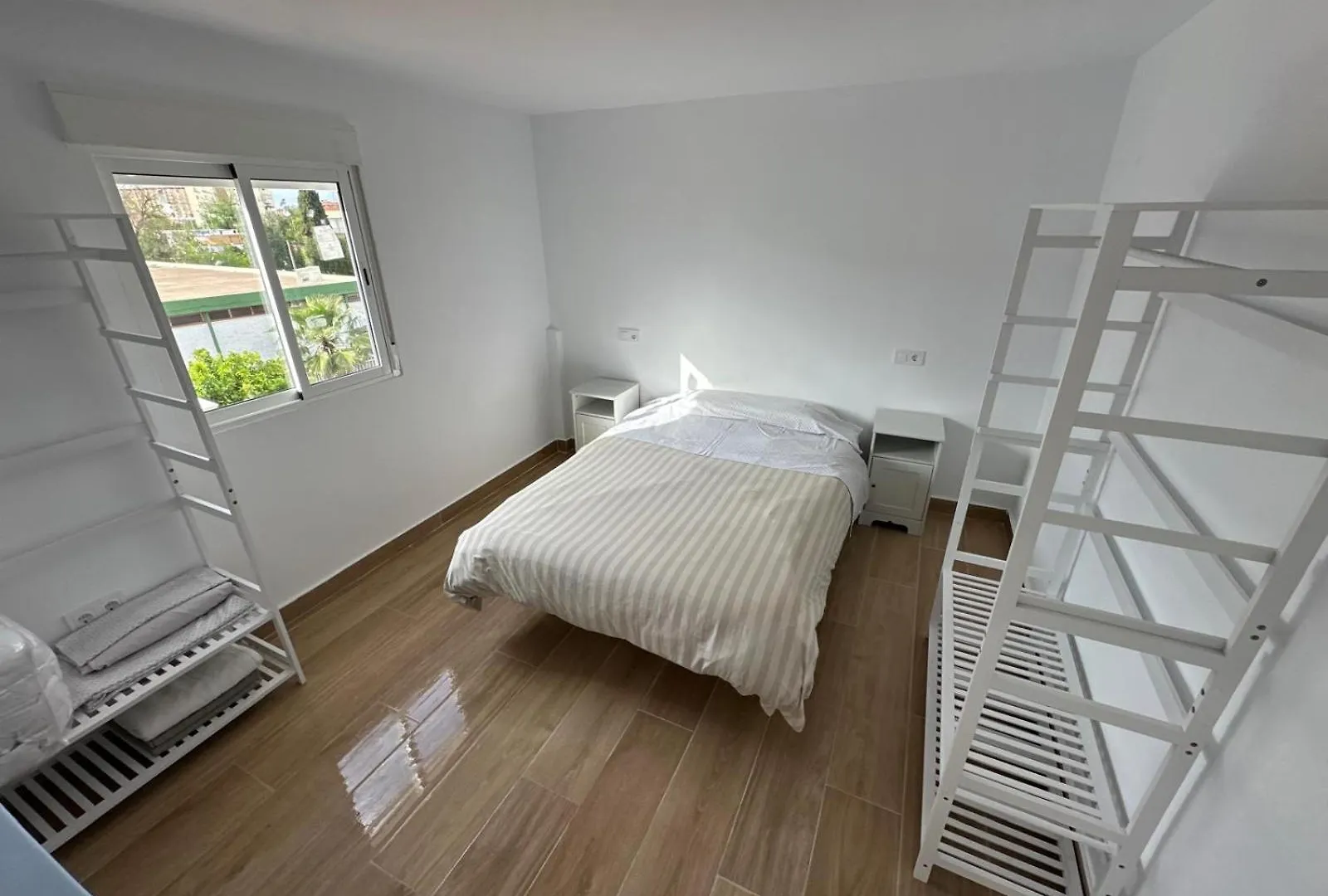Renovated Penthouse With Terrace Next To The Metro Apartment Seville