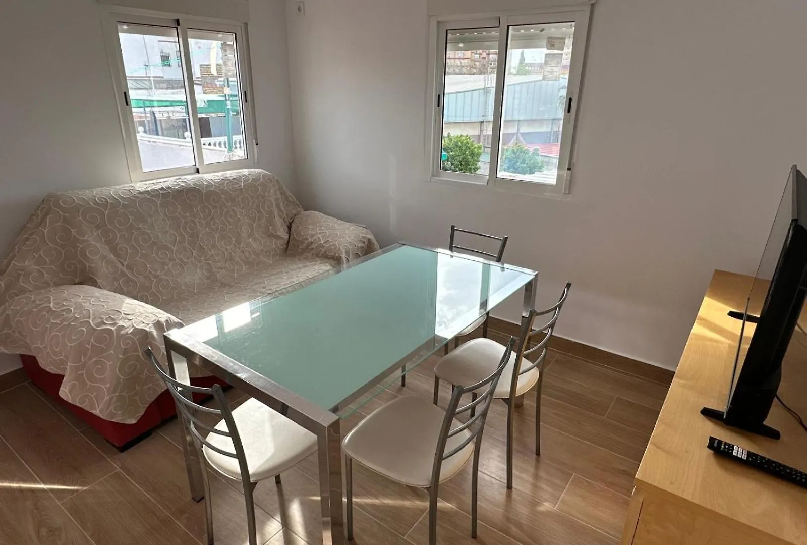 Renovated Penthouse With Terrace Next To The Metro Apartment Seville