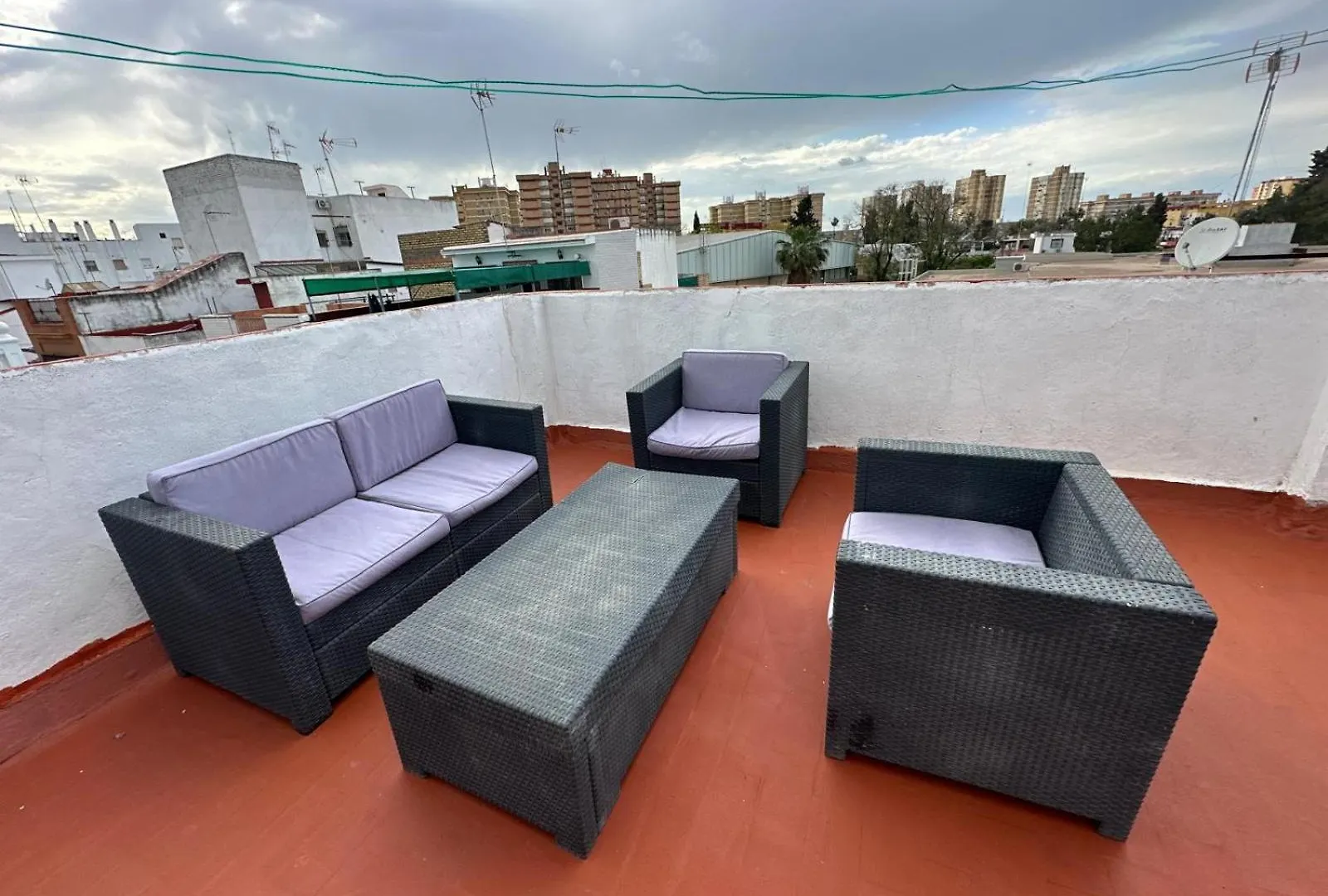 Renovated Penthouse With Terrace Next To The Metro Apartment Seville 0*,