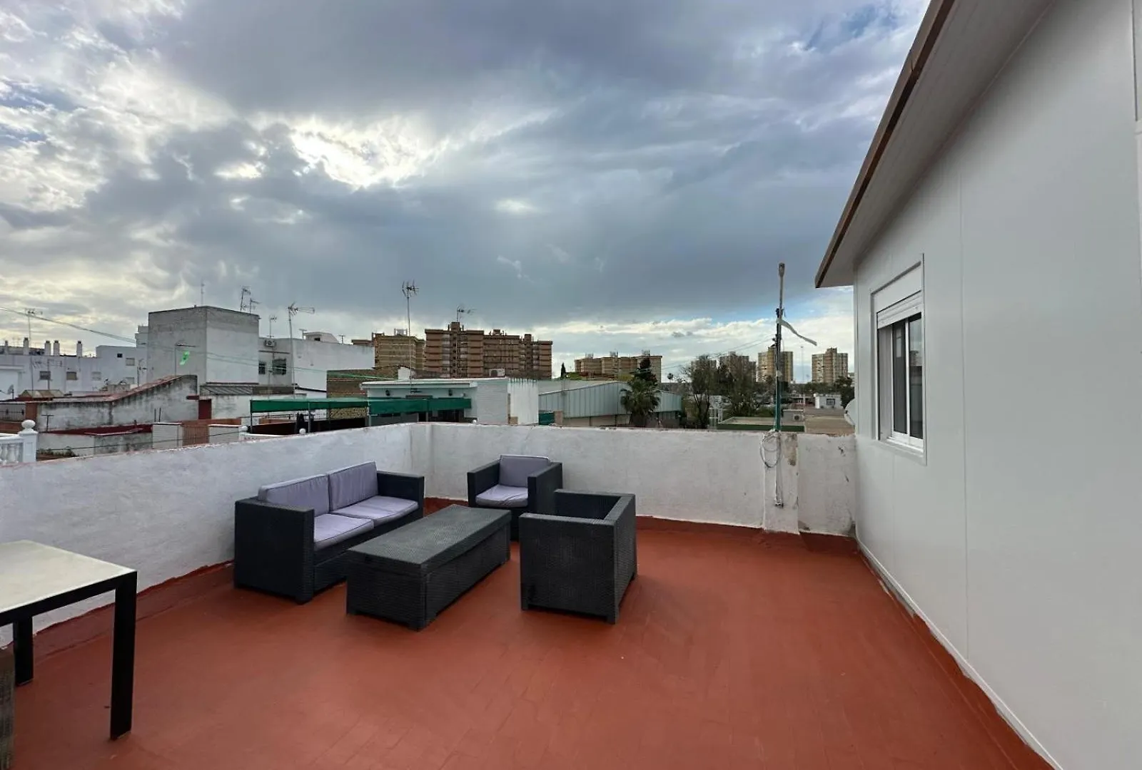 Renovated Penthouse With Terrace Next To The Metro Apartment Seville