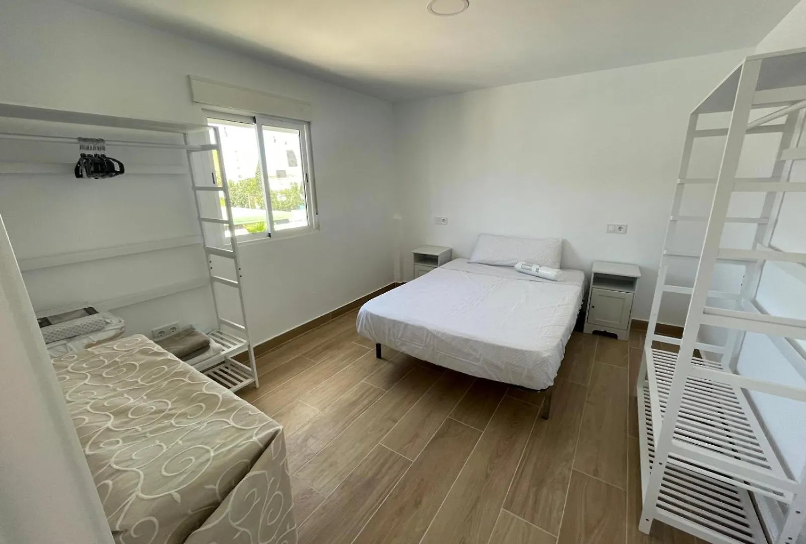 Renovated Penthouse With Terrace Next To The Metro Apartment Seville